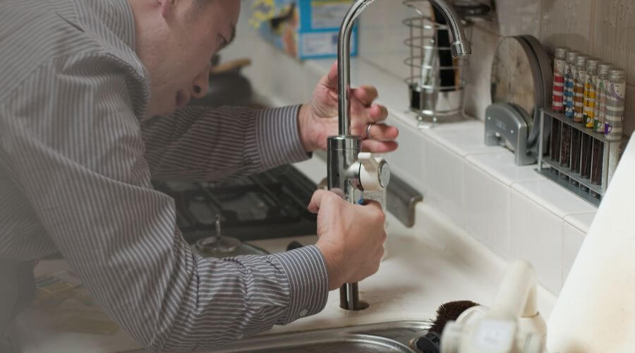 Expert burst pipe repair services in Valparaiso, NE
